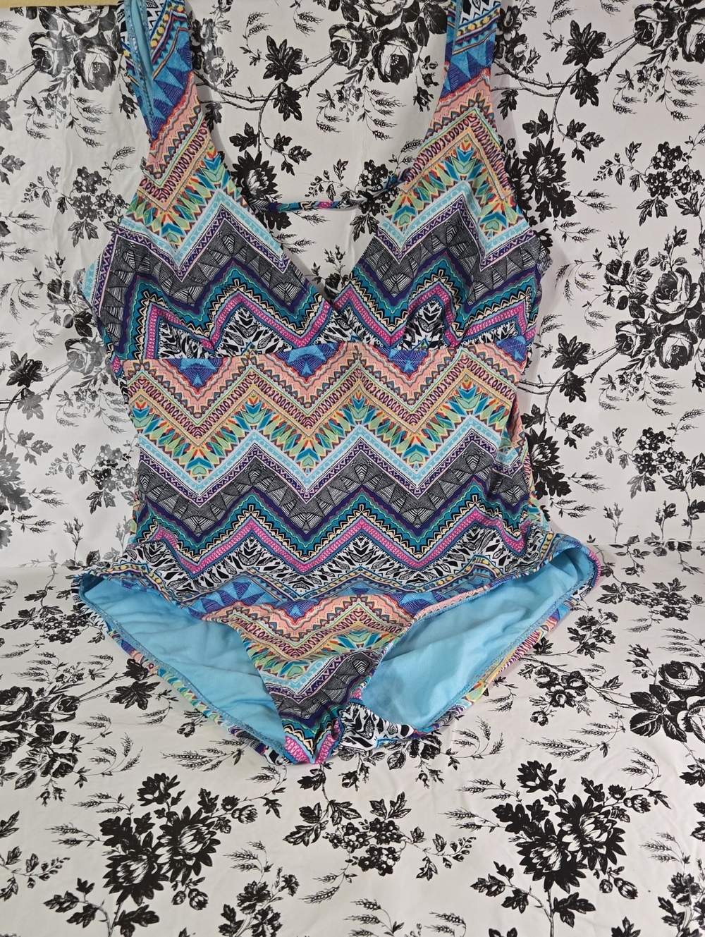 Liz Claiborne One-Piece Swimsuit in Blue, Purple, Pink and Yellow Chevron